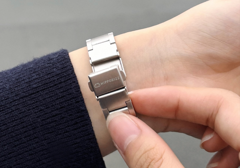 【芷葳 V i V i ◡̎】開箱分享｜河馬引力 WasserElegant 14吋筆電內袋＆Glint 不鏽鋼錶帶