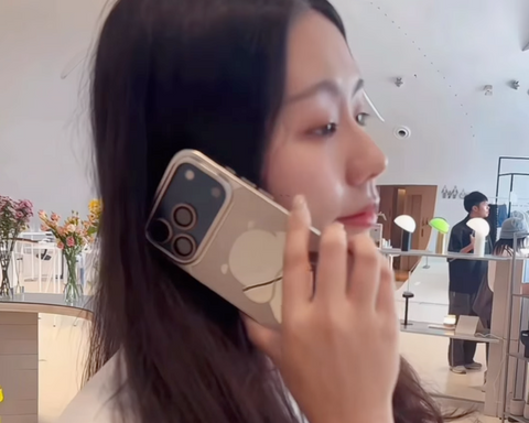 【🌟Piggy瑪爾🐶】開箱分享｜Mirra 鏡⾯磁吸⽀架殼 iPhone 17系列